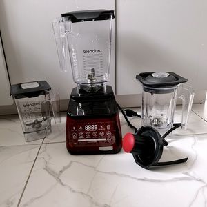 blendtec blender whit wildside jar and twister jar new without box